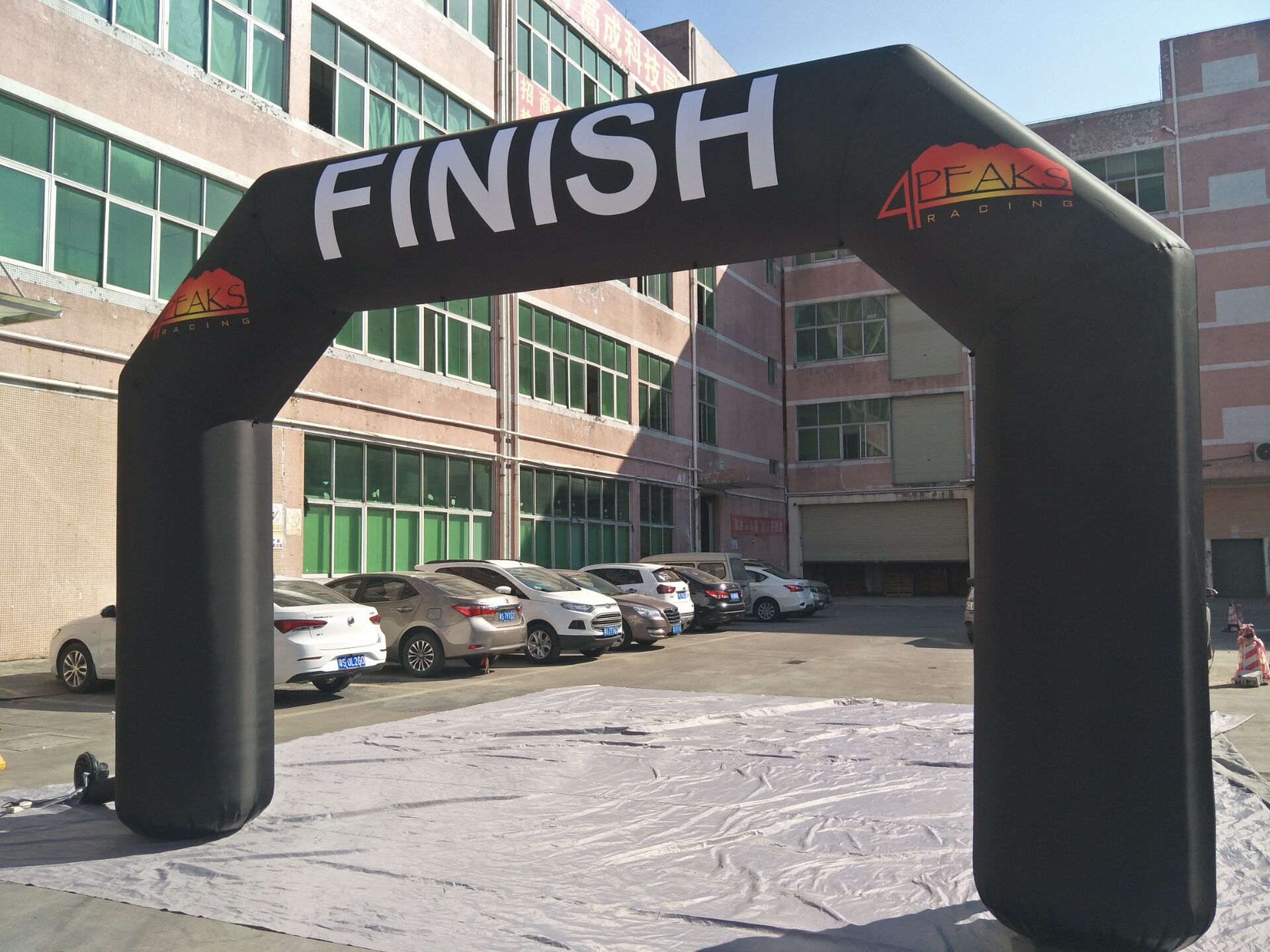 FINISH inflatable Arch